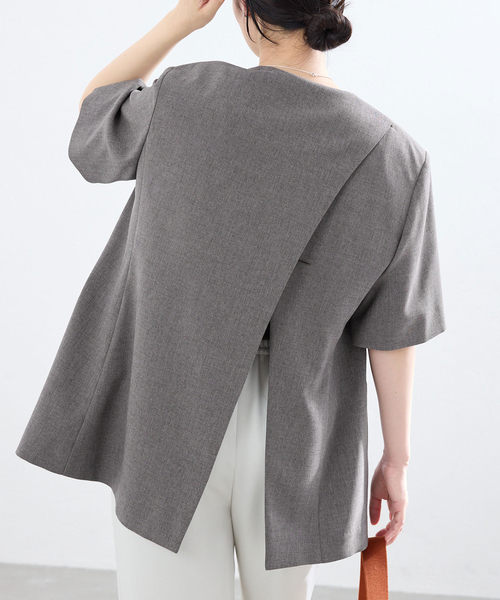 IENA(イエナ)の「《セットアップ対応》 トロピカルハーフジャケット(ノーカラージャケット・レディース・ブラウン・FREE)」の16枚目の写真