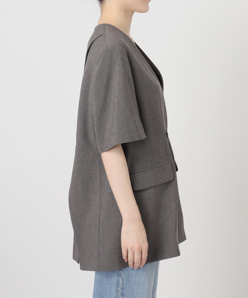 IENA(イエナ)の「《セットアップ対応》 トロピカルハーフジャケット(ノーカラージャケット・レディース・ブラウン・FREE)」の2枚目の写真