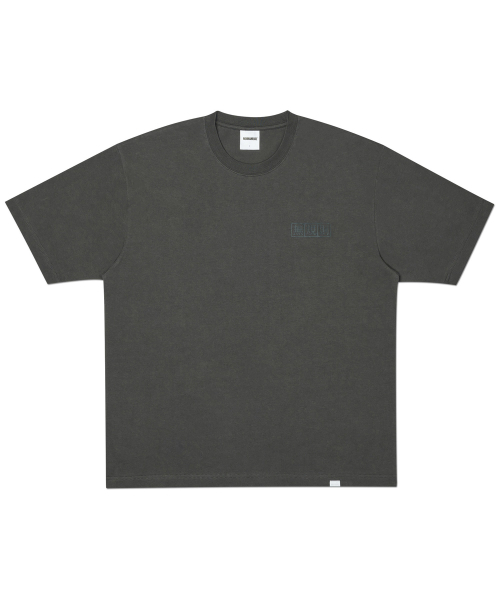NOMANUAL(NOMANUAL)の「無規則 ORBIT CROSS Tシャツ - チャコール(Tシャツ/カットソー・レディース・その他・MEDIUM/LARGE/SMALL/X-LARGE)」の2枚目の写真