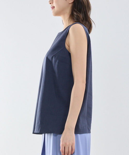 NARACAMICIE(ナラカミーチェ)の「【NARACAMICIE】ポリ麻ノースリーブ(シャツ/ブラウス・レディース・ネイビー/ブラウン・M)」の4枚目の写真