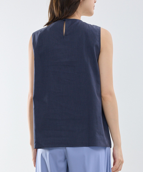 NARACAMICIE(ナラカミーチェ)の「【NARACAMICIE】ポリ麻ノースリーブ(シャツ/ブラウス・レディース・ネイビー/ブラウン・M)」の5枚目の写真