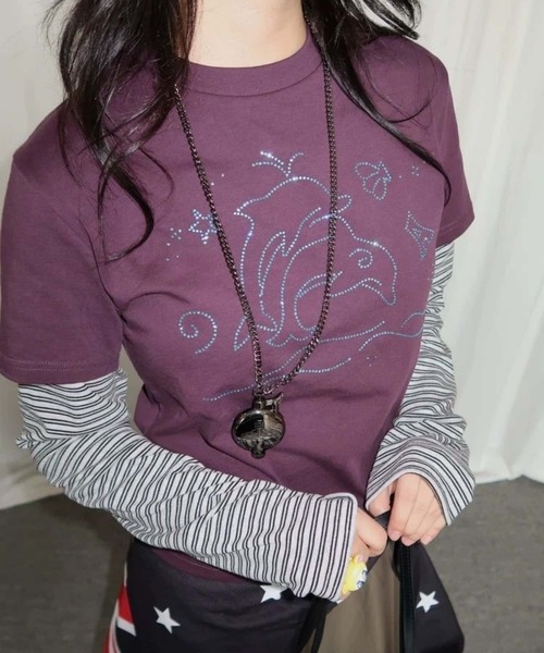 MAISON DE THERESE(メゾン ド テレーズ)の「レトロ ストーン ストライプスリーブ レイヤード風 長袖 T シャツ(Tシャツ/カットソー・レディース・パープル/ブラック・M)」の3枚目の写真
