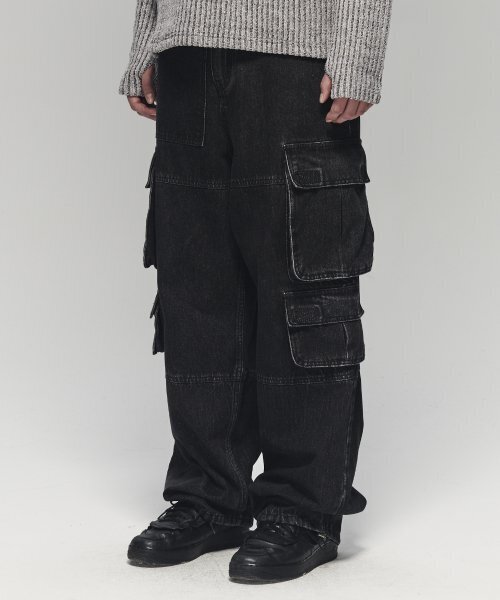 MAISON MINED(メゾンミネド)の「ADDED POCKET DENIM PANTS BLACK(デニムパンツ・メンズ・その他・46/48/50)」の1枚目の写真