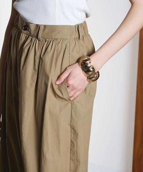 ROSE BUD（ローズバッド）の「GATHER CURVE PANTS（その他パンツ・レディース・ブラック/ベージュ/イエロー・S/M）」の8枚目の写真