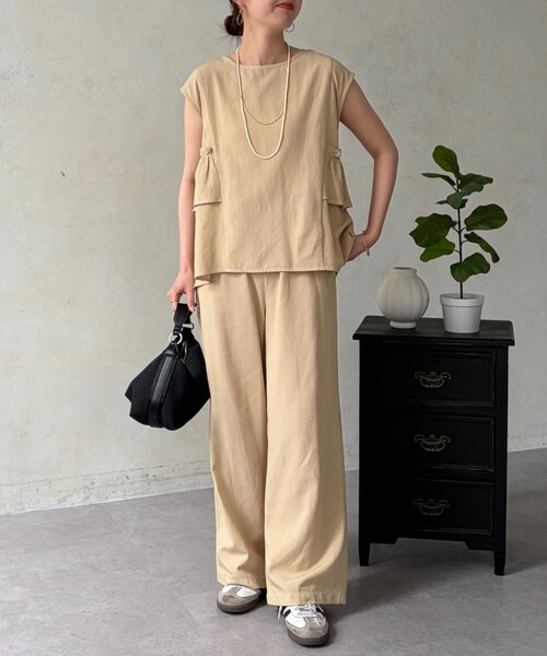 Chez toi(シェトワ)の「【セットアップ】バックフリルブラウス×パンツ(ワンピース・レディース・チャコールグレー/ピンク系その他/ベージュ・FREE)」の10枚目の写真