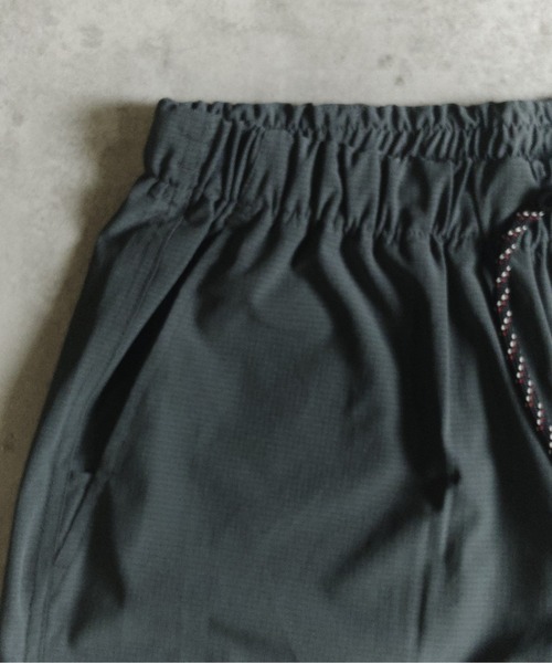 many men many mind(メニーメンメニーマインド)の「MANYMENMANYMINDS / AIRLEAKFABRIC/ショートパンツ(その他パンツ・メンズ・チャコール/ブラック・X-LARGE/LARGE/MEDIUM)」の15枚目の写真
