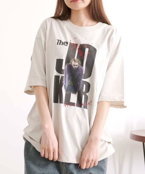 SILVER BULLET(シルバーバレット)の「『SILVER BULLET SELECT AP/シルバーバレットセレクト』JOKER/ジョーカーUSED LIKE TEE(Tシャツ/カットソー・レディース・スミクロ/アイボリー・LL/L/M)」の1枚目の写真