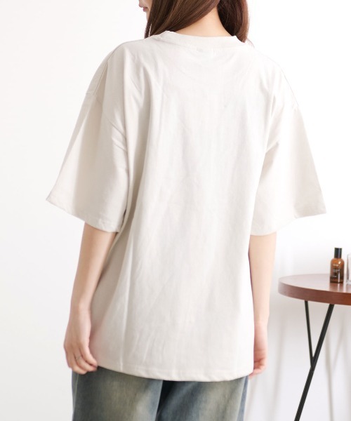 SILVER BULLET(シルバーバレット)の「『SILVER BULLET SELECT AP/シルバーバレットセレクト』JOKER/ジョーカーUSED LIKE TEE(Tシャツ/カットソー・レディース・スミクロ/アイボリー・LL/L/M)」の5枚目の写真