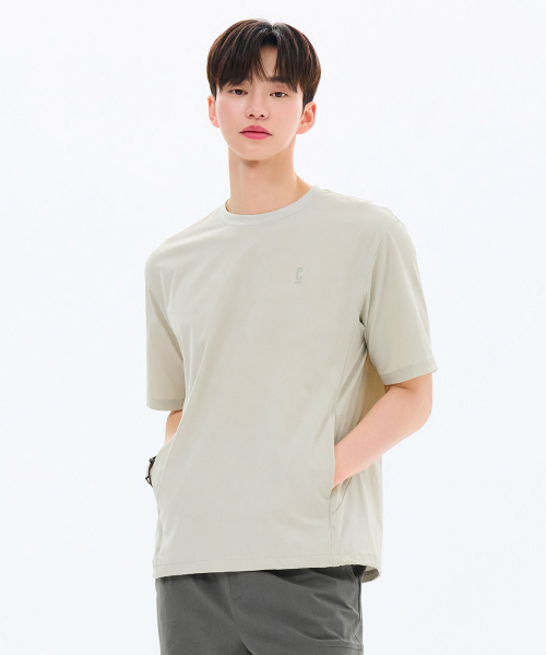 CHASECULT(チェイスカルト)の「共用クールストレッチ半袖Tシャツ-FBRU5826D0M(Tシャツ/カットソー・メンズ・ベージュ・90/95/100/105/110)」の2枚目の写真