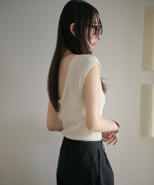 LAULEN(ローレン)の「2way scoop neck rib tops / 2way スクープネックリブトップス(Tシャツ/カットソー・レディース・ブラウン/ホワイト/ブルー・FREE)」の1枚目の写真