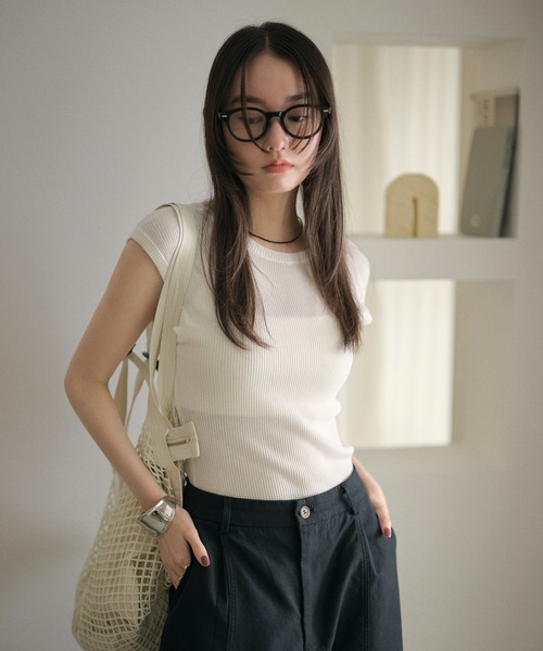 LAULEN(ローレン)の「2way scoop neck rib tops / 2way スクープネックリブトップス(Tシャツ/カットソー・レディース・ブラウン/ホワイト/ブルー・FREE)」の9枚目の写真