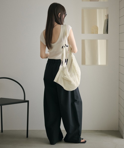 LAULEN(ローレン)の「2way scoop neck rib tops / 2way スクープネックリブトップス(Tシャツ/カットソー・レディース・ブラウン/ホワイト/ブルー・FREE)」の13枚目の写真