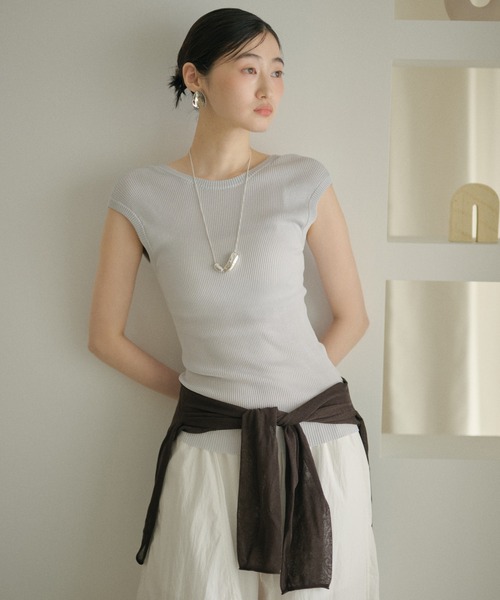 LAULEN(ローレン)の「2way scoop neck rib tops / 2way スクープネックリブトップス(Tシャツ/カットソー・レディース・ブラウン/ホワイト/ブルー・FREE)」の16枚目の写真