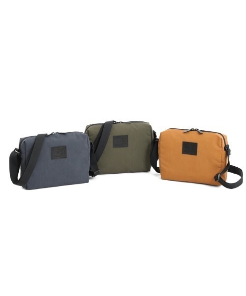 Manhattan Portage BLACK LABEL(マンハッタンポーテージ ブラックレーベル)の「WOOSTER SHOULDER BAG VER2 CURIO(ショルダーバッグ・メンズ・ダークグレー/カーキ/ブラウン・X-SMALL)」の12枚目の写真