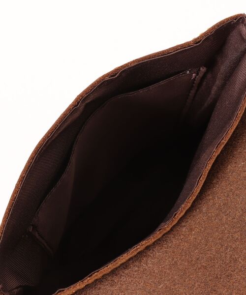 NiiNa(ニーナ)の「【 NiiNa homme / ニーナオム 】高品質牛革 シック ショルダーバッグ(ショルダーバッグ・メンズ・ブラウン・FREE)」の19枚目の写真