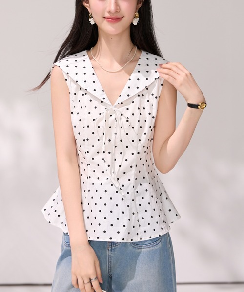 LUCPY(ラクピー)の「ドット柄セーラーカラーブラウス(シャツ/ブラウス・レディース・ホワイト・X-LARGE/LARGE/MEDIUM/SMALL)」の1枚目の写真