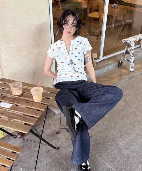 almo(アルモ)の「【LAMPOON】フルーツマルチプリントヘンリーネックTシャツ(Tシャツ/カットソー・レディース・ホワイト・LARGE/MEDIUM/SMALL)」の7枚目の写真