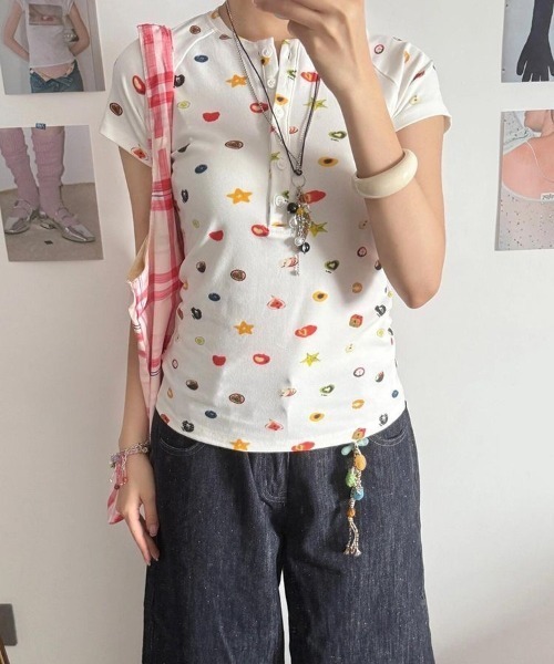 almo(アルモ)の「【LAMPOON】フルーツマルチプリントヘンリーネックTシャツ(Tシャツ/カットソー・レディース・ホワイト・LARGE/MEDIUM/SMALL)」の12枚目の写真