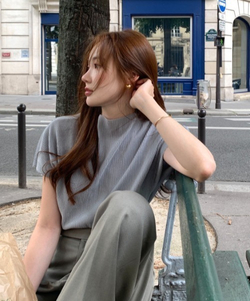FAVORITO(ファヴォリート)の「ハーフネックトップス(Tシャツ/カットソー・レディース・ブラック/モカ/ピンク/ベージュ/ライトグレー・F)」の16枚目の写真
