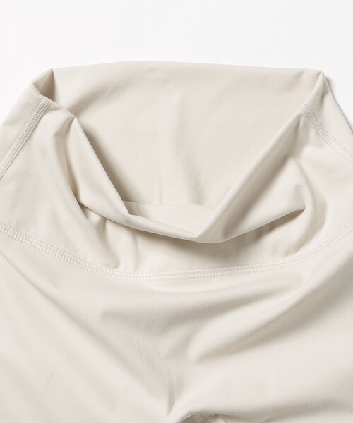 mgh(エムジーエイチ)の「mgh / Ignite Half Leggings(スラックス・レディース・ホワイト系その他5/ブラック・MEDIUM/LARGE)」の5枚目の写真