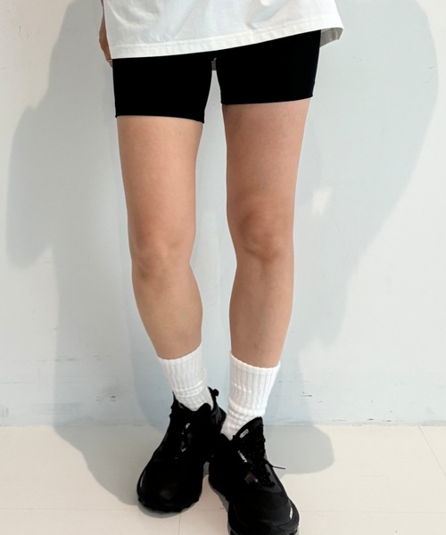 mgh(エムジーエイチ)の「mgh / Ignite Half Leggings(スラックス・レディース・ホワイト系その他5/ブラック・MEDIUM/LARGE)」の2枚目の写真