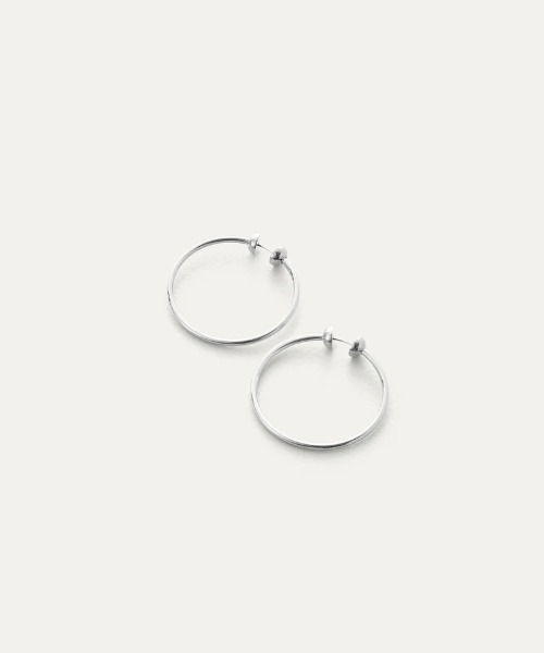 JENNYBIRD(ジェニーバード)の「【JENNY BIRD/ジェニーバード】フープピアス Icon Hoops Small(ピアス(両耳用)・レディース・ゴールド/シルバー・FREE)」の4枚目の写真