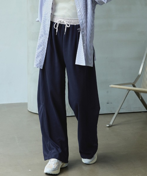 UMBRO(アンブロ)の「【UMBRO/アンブロ】限定 配色ウエスト裏毛素材カーブパンツ(その他パンツ・レディース・杢グレー/ネイビー・M/L/LL)」の19枚目の写真