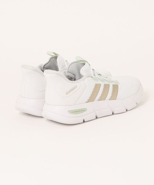 adidas（アディダス）の「adidas アディダス CF FLEX RAPIDFIT WIDE レディースシューズ(CFフレックスラピッドフィット) KJ4708 [HF] フットウェアホワイト/サイバーメタリック（スニーカー・レディース・ホワイト・22.5cm/23.0cm/23.5cm/24.0cm/24.5cm/25.0cm）」の2枚目の写真