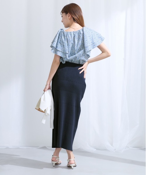 COHINA(コヒナ)の「【COHINA MADE WITH LIBERTY FABRIC】ラッフルスリーブブラウス 【低身長・小柄女性】(シャツ/ブラウス・レディース・ブルー/レッド・ONE SIZE)」の15枚目の写真