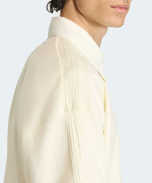 adidas(アディダス)の「プレミアム エッセンシャルズ 半袖Tシャツ / アディダスオリジナルス adidas Originals(ポロシャツ・メンズ・ベージュ・LARGE/MEDIUM/SMALL/XX-LARGE/3XL/X-LARGE/X-SMALL)」の4枚目の写真