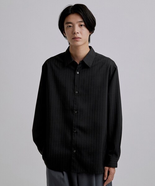 tk.TAKEO KIKUCHI（ティーケータケオキクチ）の「【接触冷感/UVカット】ドビーストライプシャツ（シャツ/ブラウス・メンズ・ホワイト/ライトブルー/ブラック・03/02）」の6枚目の写真