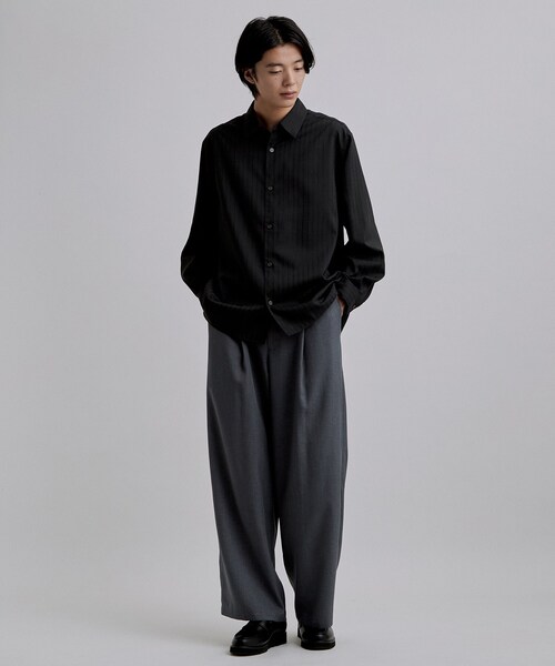 tk.TAKEO KIKUCHI（ティーケータケオキクチ）の「【接触冷感/UVカット】ドビーストライプシャツ（シャツ/ブラウス・メンズ・ホワイト/ライトブルー/ブラック・03/02）」の8枚目の写真