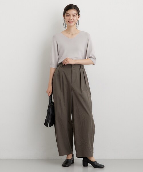 THE SHOP TK (ザ ショップ ティーケー )の「【毛玉になりにくい/UV/秋カラー】すっきりVネック 6分袖ニット(ニット/セーター・レディース・パープル系/ブラック/ライトグレー/グリーン・12/13)」の16枚目の写真