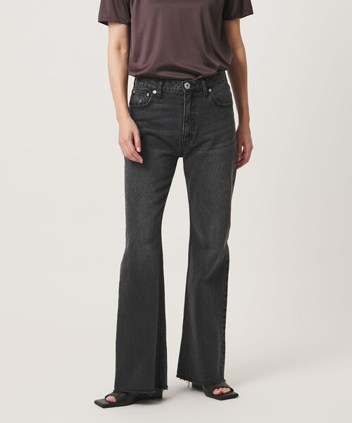 MARW UNITED ARROWS（マルゥ ユナイテッドアローズ）の「＜MARW UNITED ARROWS＞ブーツカット デニム パンツ（デニムパンツ・レディース・コバルトブルー/グレー系・38/36）」の2枚目の写真