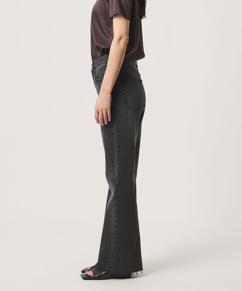 MARW UNITED ARROWS（マルゥ ユナイテッドアローズ）の「＜MARW UNITED ARROWS＞ブーツカット デニム パンツ（デニムパンツ・レディース・コバルトブルー/グレー系・38/36）」の8枚目の写真