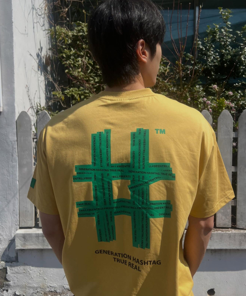 BEENTRILL(ビントリル)の「グリーンテーピングハッシュタグオーバーサイズ半袖Tシャツ(マスタード)(Tシャツ/カットソー・レディース・その他・SMALL/MEDIUM/X-LARGE)」の6枚目の写真