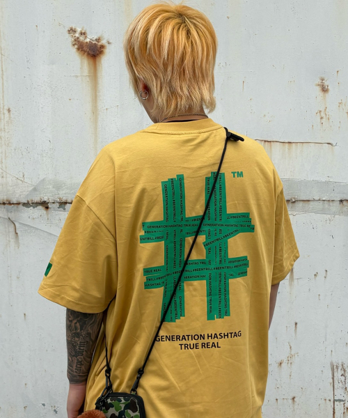 BEENTRILL(ビントリル)の「グリーンテーピングハッシュタグオーバーサイズ半袖Tシャツ(マスタード)(Tシャツ/カットソー・レディース・その他・SMALL/MEDIUM/X-LARGE)」の7枚目の写真