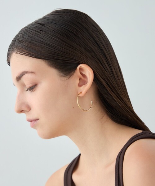 ete(エテ)の「フープピアス L(ピアス(両耳用)・レディース・ピンクゴールド/イエローゴールド/プラチナム・FREE)」の14枚目の写真