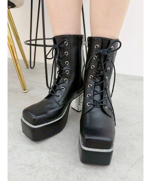 EVRIS(エヴリス)の「【厚底】グリッターレースアップブーツ(ブーツ・レディース・シルバー/ブラック・MEDIUM/LARGE/SMALL)」の16枚目の写真