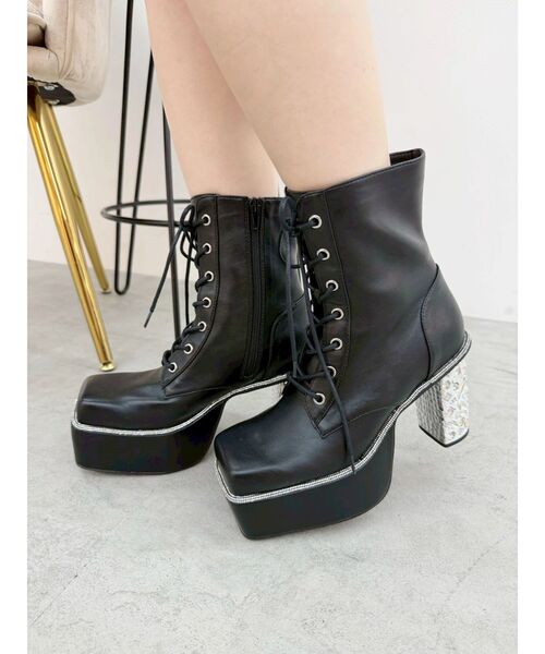 EVRIS(エヴリス)の「【厚底】グリッターレースアップブーツ(ブーツ・レディース・シルバー/ブラック・MEDIUM/LARGE/SMALL)」の17枚目の写真