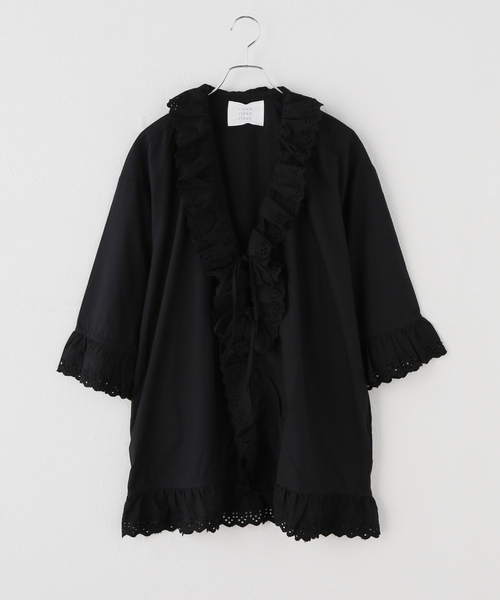 crinkle crinkle crinkle(クリンクルクリンクルクリンクル)の「【crinkle crinkle crinkle】 frill gawn blouse(シャツ/ブラウス・レディース・ブラック・FREE)」の1枚目の写真