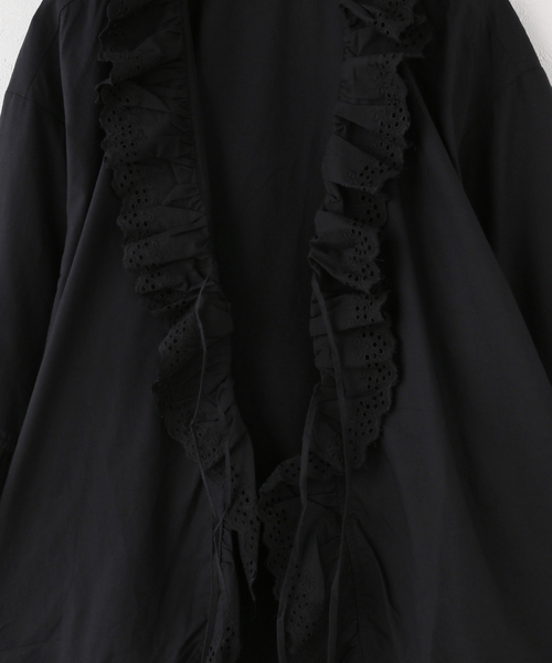 crinkle crinkle crinkle(クリンクルクリンクルクリンクル)の「【crinkle crinkle crinkle】 frill gawn blouse(シャツ/ブラウス・レディース・ブラック・FREE)」の6枚目の写真