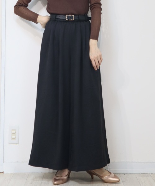 DISKEEN SURE(ディスキーンシュアー)の「スカート級の贅沢フレア!スカーチョ見えワイドパンツ(その他パンツ・レディース・ホワイト/ブラック/ネイビー/ブラウン・FREE)」の2枚目の写真