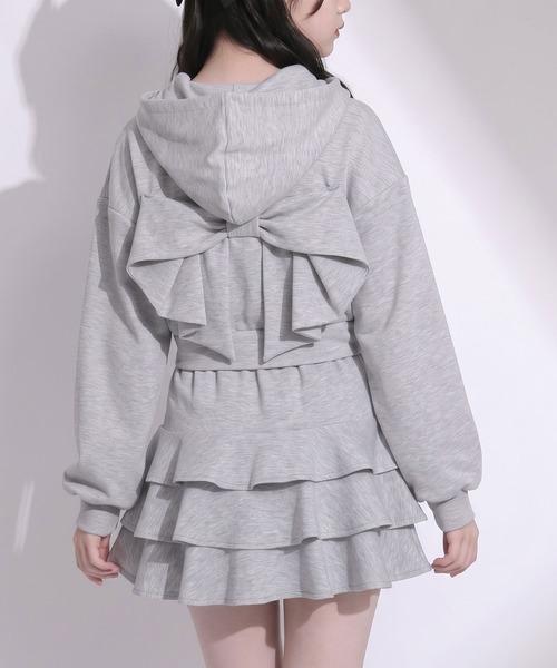 夢展望（ユメテンボウ）の「バックリボンスウェットパーカー＆ティアードミニスカートセットアップ【大きいサイズあり】（セットアップ・レディース・グレー/アイボリー/ブラック・M-L/L～LL/LL～3L）」の5枚目の写真