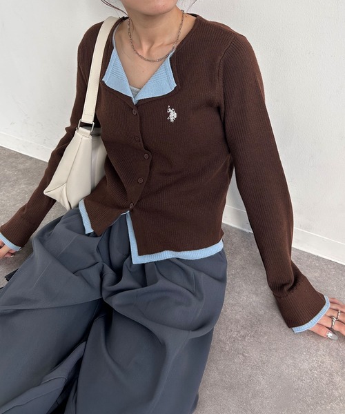 U.S. POLO ASSN.（ユーエスポロアッスン）の「【U.S. POLO ASSN./ユーエスポロアッスン】別注 ロゴ刺繍 コントラストカラー レイヤード ニット カーディガン（カーディガン/ボレロ・レディース・グレー/ブラウン/チャコールグレー/ネイビー・FREE）」の19枚目の写真