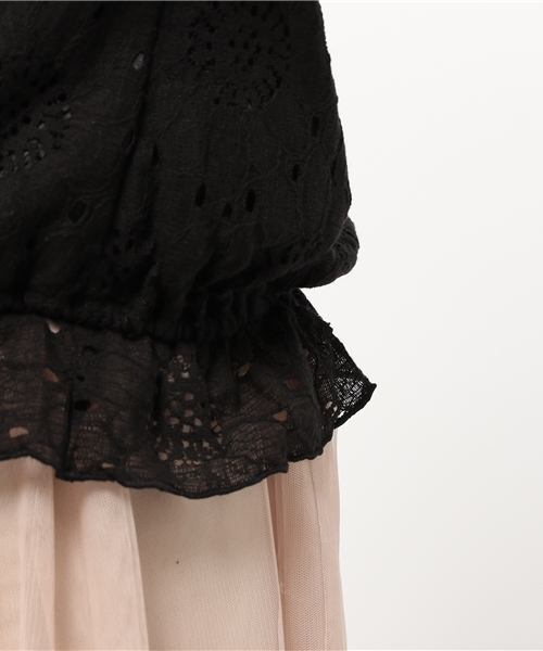 earth music&ecology(アースミュージックアンドエコロジー)の「【2016Summer】オフショルダーレースプルオーバー(Tシャツ/カットソー・レディース・ブラック/オフホワイト/イエロー/ラベンダー・FREE)」の10枚目の写真