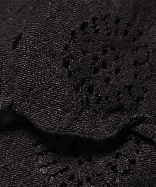 earth music&ecology(アースミュージックアンドエコロジー)の「【2016Summer】オフショルダーレースプルオーバー(Tシャツ/カットソー・レディース・ブラック/オフホワイト/イエロー/ラベンダー・FREE)」の11枚目の写真