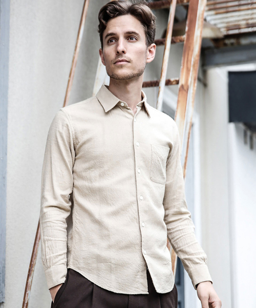 MR.OLIVE(ミスターオリーブ)の「SILK NEP CHAMBRAY / NO CREST LEGULAR COLLAR SHIRT(シャツ/ブラウス・メンズ・ベージュ/ネイビー/オフホワイト・SMALL/MEDIUM/LARGE)」の1枚目の写真