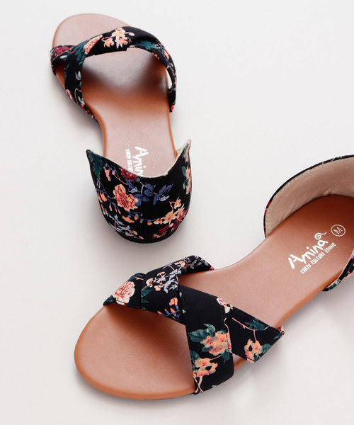 チャイハネ（チャイハネ）の「【チャイハネ】レトロフラワーフラットサンダル（サンダル・レディース・ブラック/カーキ・ONE SIZE）」の7枚目の写真