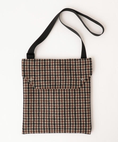 BEAUTY&YOUTH UNITED ARROWS（ビューティーアンドユースユナイテッドアローズ）の「BY チェック ショルダーバッグ ◆（ショルダーバッグ・メンズ・ブラック/ダークブラウン/ブラウン・FREE）」の15枚目の写真